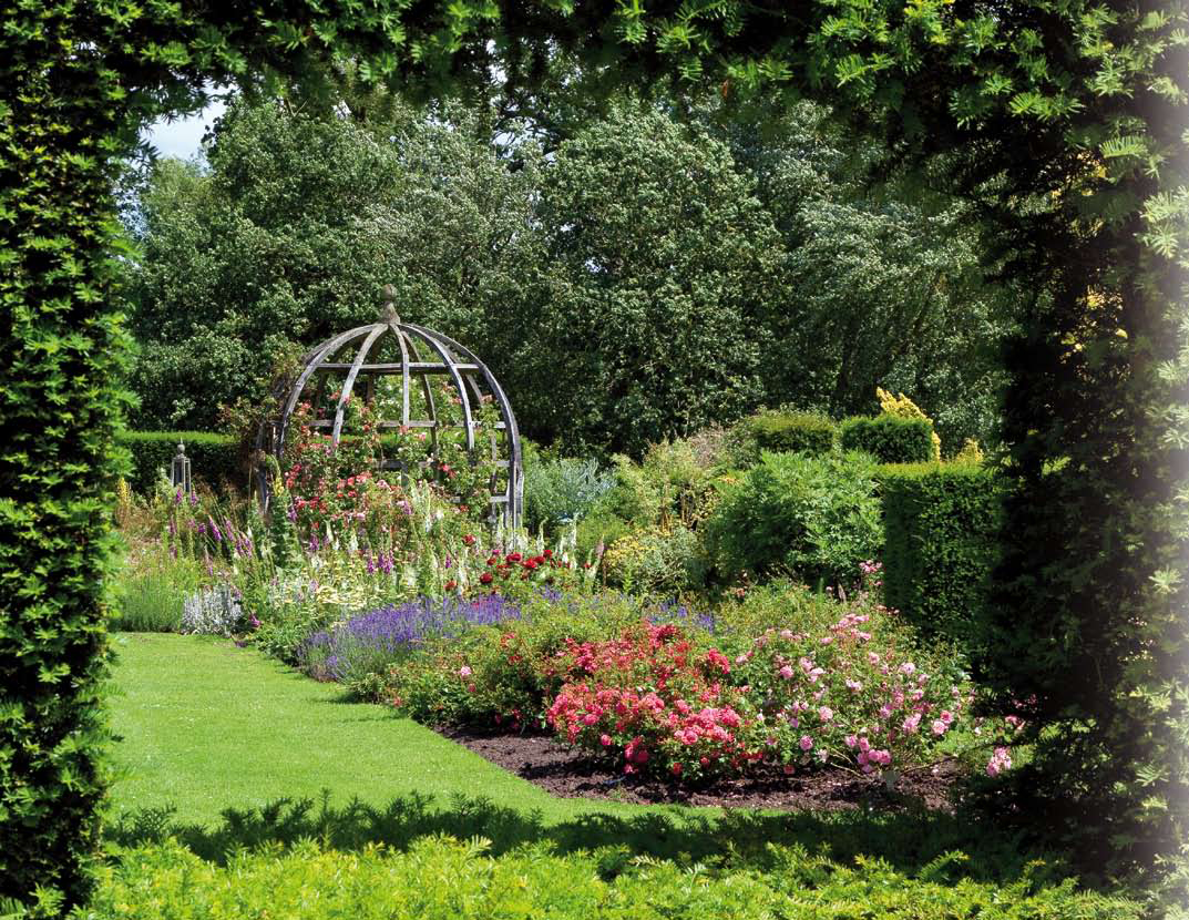 Mary Rose Garden at Waterperry Gardens